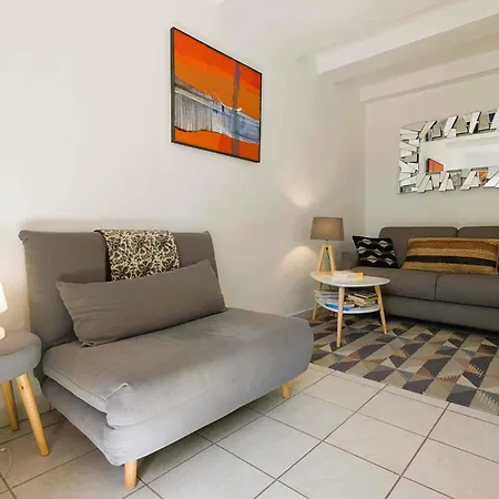 Charming For 2 In Pradet *