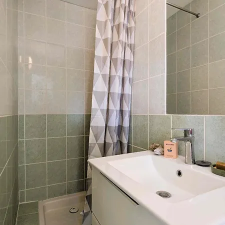 Charming For 2 In Pradet Ле-Праде